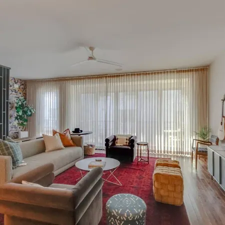 Modern 4 Bedroom 2.5 Bath Gorgeous Getaway Holiday home Nashville