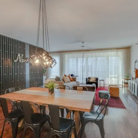 Holiday home Modern 4 Bedroom 2.5 Bath Gorgeous Getaway *