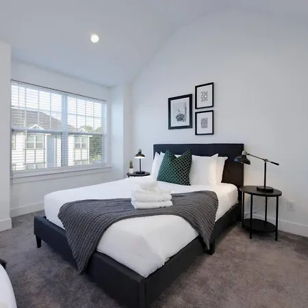 Beautiful Townhomes 2 Units With Outdoor Patios Nashville