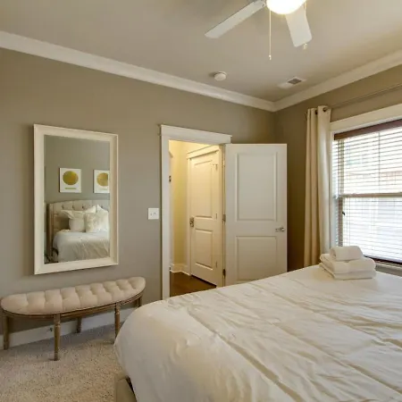 Downtown Dream Extra Bedding Minutes To Broadway