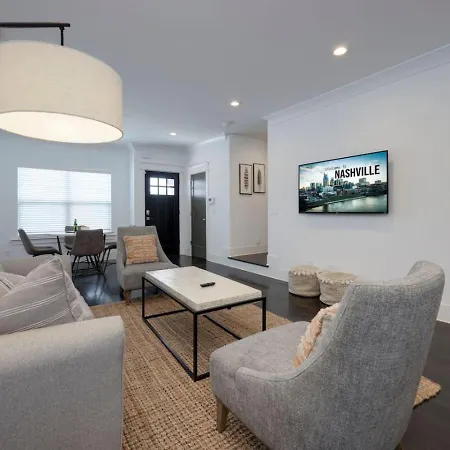 Double Townhomes Elegant Design Big Groups