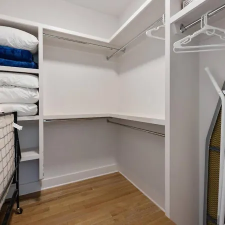 Nashvista Townhome Downtown Views 10 Comfy Beds Holiday home Nashville