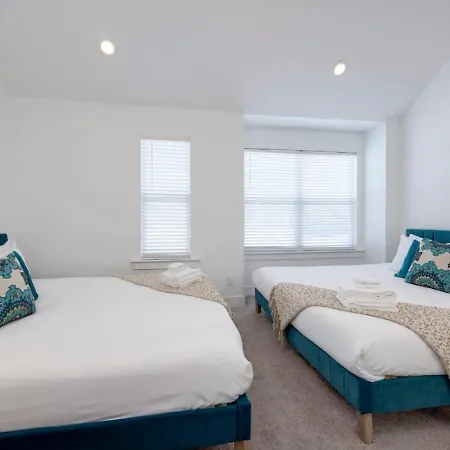 Holiday home Two Gorgeous Homes Twenty Guests Amazing Location