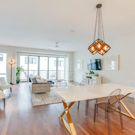 Ultra Luxury Minutes To Broadway Comfy Beds Holiday home Nashville