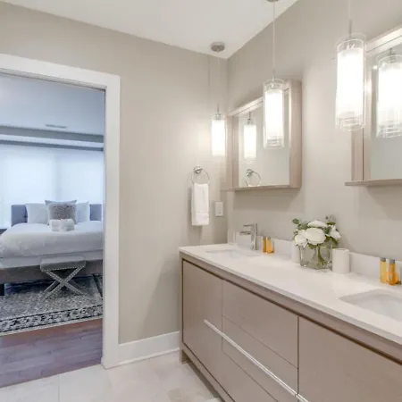 Ultra Luxury Minutes To Broadway Comfy Beds Holiday home Nashville