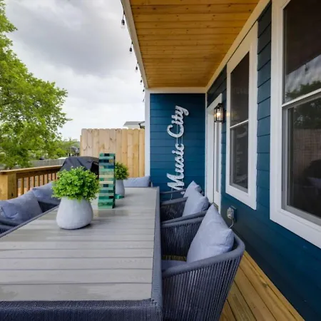 Holiday home Nations Elegance Rooftop And Private Patio Nashville