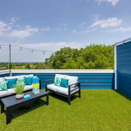 Holiday home Nations Elegance Rooftop And Private Patio