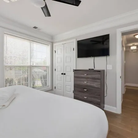 Holiday home The Americana 4 Bedroom 3.5 Bath Luxury *