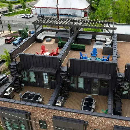 Blue Horizon - Hot Tub - Dual Rooftop Balconies *