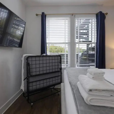 Holiday home Blue Horizon - Hot Tub - Dual Rooftop Balconies Nashville