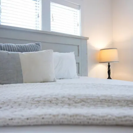 The Ivy 3 Bedroom 2.5 Bath In West End Holiday home *