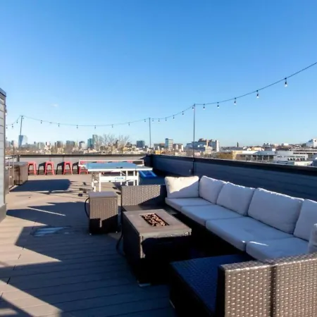 Spacious And Modern 2 Rooftops Stage Games And * Nashville