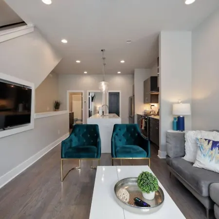 Holiday home Rhythmic Retreat Rooftop Lounge 4 Bedroom 4.5 Bath *