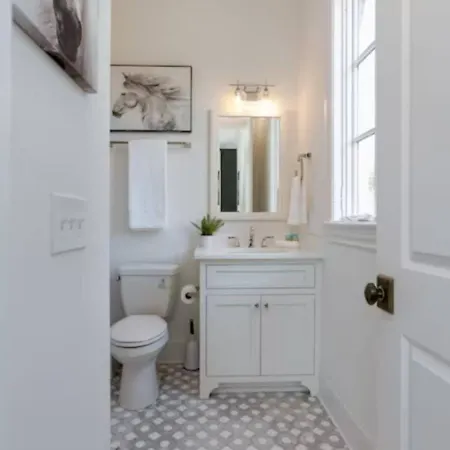 Two Beautiful Homes - Walkable To Geodis * Nashville