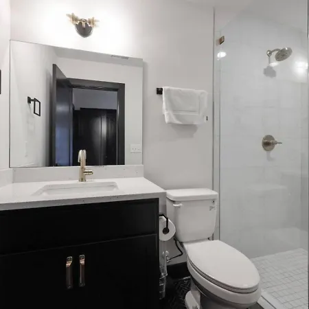Two Townhomes- Rooftop Lounge- Hot Tub- Views Nashville