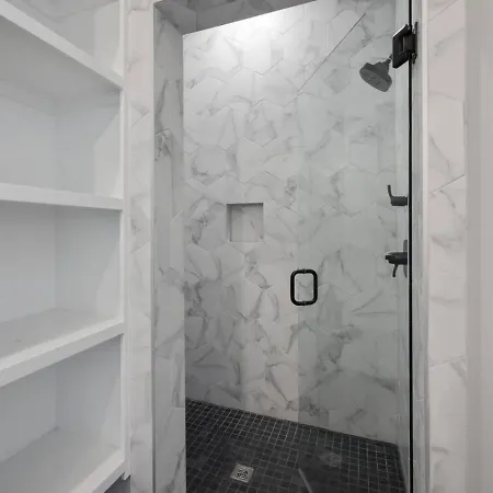 Two Townhomes- Rooftop Lounges- Hot Tub- Game Nashville