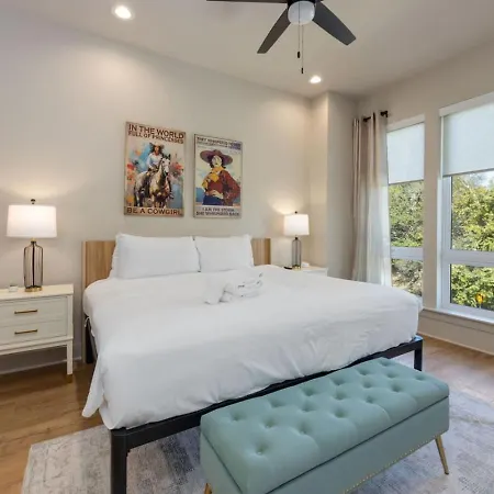 Music Abode And Cowgirl Up Dual Townhomes * Nashville