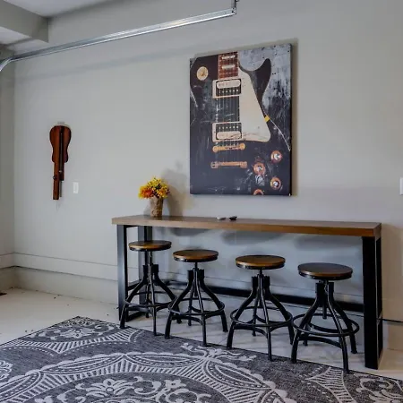 Music Abode And Cowgirl Up Dual Townhomes Nashville