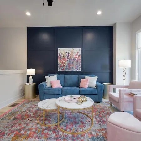Holiday home Hey Dolly Denim Dual Townhomes *