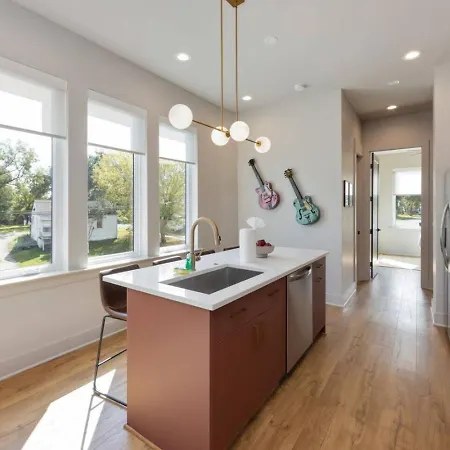 Holiday home Music Abode And Cowgirl Up Dual Townhomes Nashville