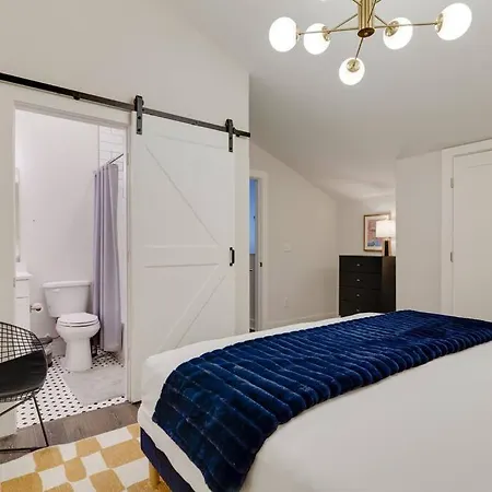 West End 4 Bd,4bath Walk To Bars-close To Broadway *