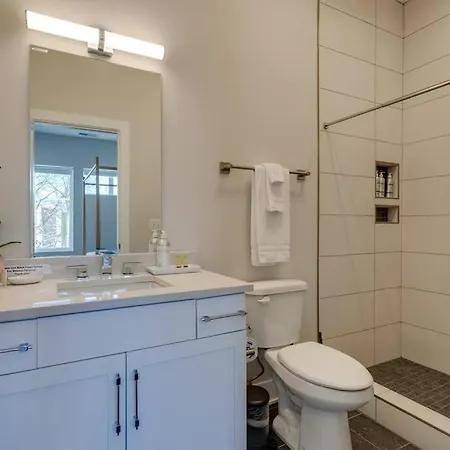 West End 4 Bd,4bath Walk To Bars-close To Broadway