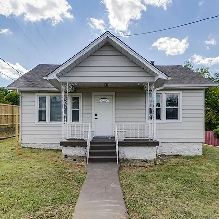 Holiday home Midtown, Centennial, Vanderbilt Cozy, Cute, Private, And Very Convenient - 607 28th Ave. Unit A Nashville
