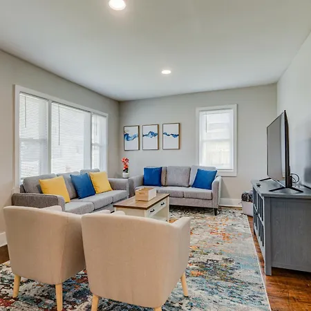 Midtown, Centennial, Vanderbilt Cozy, Cute, Private, And Very Convenient - 607 28th Ave. Unit A Holiday home *