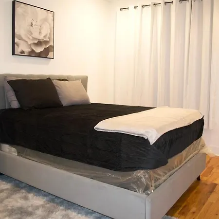 Luxe Retreat! 7mins Near Downtown Nashvegas! Holiday home Nashville