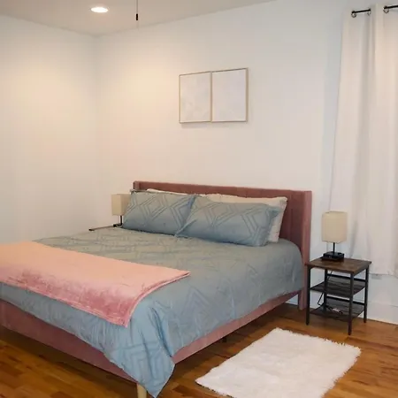 Luxe Retreat! 7mins Near Downtown Nashvegas! * Nashville