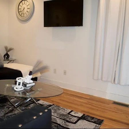 Luxe Retreat! 7mins Near Downtown Nashvegas! Holiday home *