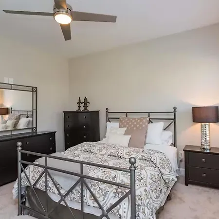 Spacious Sleep12 Holiday home *