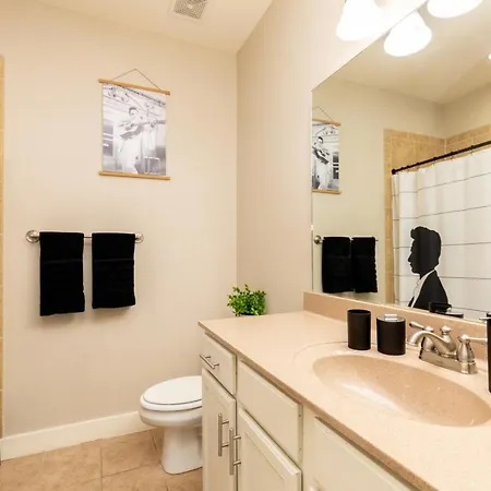 Cashville Near Music Row Private Balcony Holiday home *