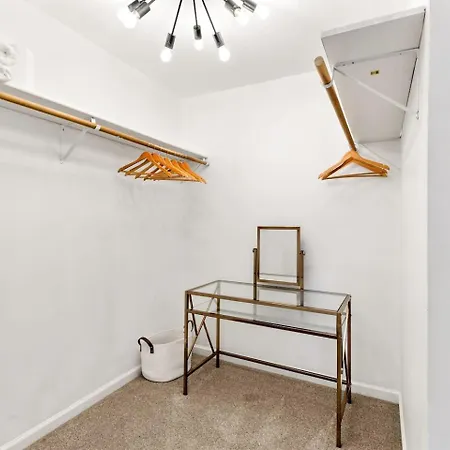 Perfect Sleep 20 Downtown 10 Queen Beds Nashville