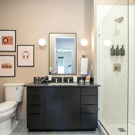 Chic 2br With Loft In East Nash Sleeps 6 Nashville