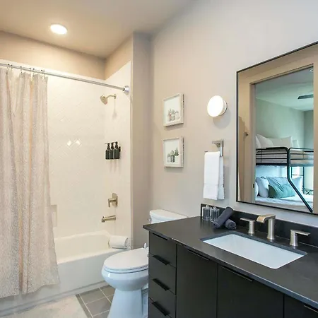 Chic 2br With Loft In East Nash Sleeps 6 Apartment Nashville