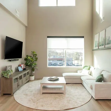 Apartment Chic 2br With Loft In East Nash Sleeps 6 *