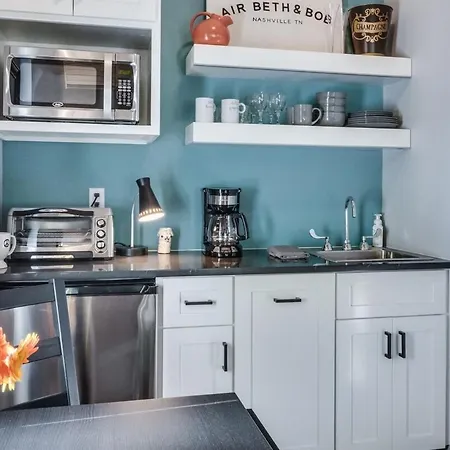 Air Beth And Bob - Adorable Tiny Holiday home
