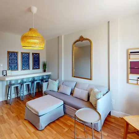 Humphreys St Apartment