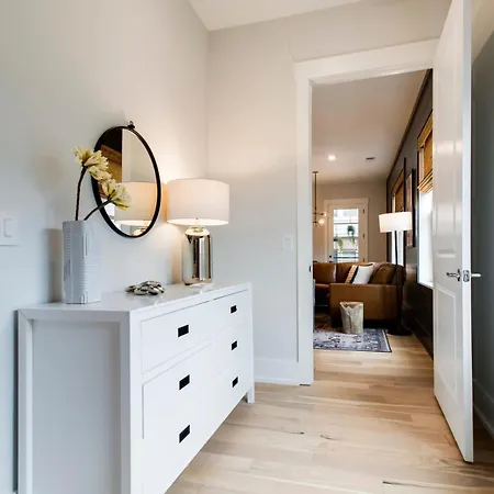 Chic Vandy With Garage - 3 Miles To Broadway Nashville