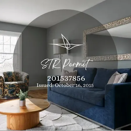 Modern Next To Vanderbilt Campus With Parking, Screened Porch & Workspace, Walk To Hillsboro Village, Fido & Pancake Pantry, Minutes To Music Row, 12 South & Broadway, Perfect For Families, Friends & Visits