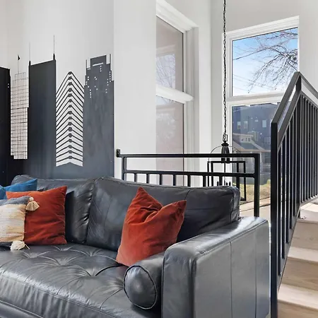 Holiday home The Aster - Rooftop Patio 2 Miles To Broadway *