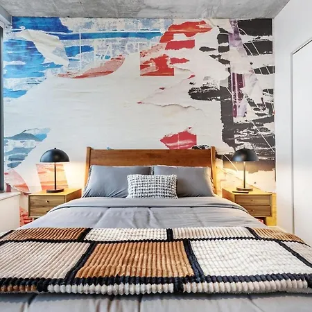 The Urban Kaleidoscope Downtown Apartment *