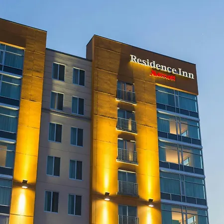 By Marriott Vanderbilt/west End 3*