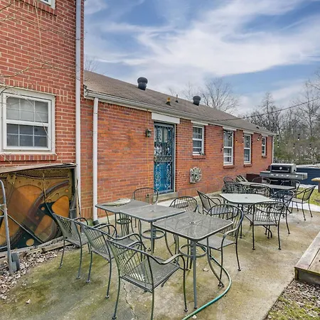 6 Mi To Downtown: 70s-themed In Nashville! Holiday home *