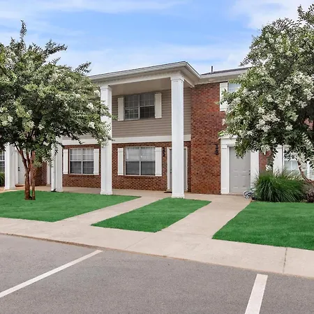 Brentwood U5 I Cozy & Comfy I 2bd I Free Parking