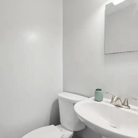Apartment Brentwood U4 I Cozy & Comfy I 2bd I Free Parking *