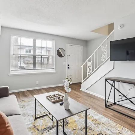 Apartment Brentwood U10 I Cozy & Comfy I 2bd I Free Parking