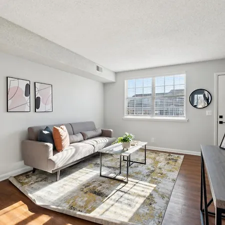Brentwood P4 I Cozy & Comfy I 2bd 15 Bth Apartment *