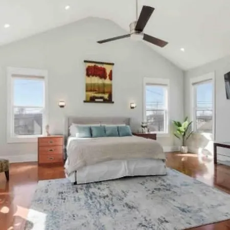 Downtown Luxury, Sleeps 6 At Downtown * Nashville
